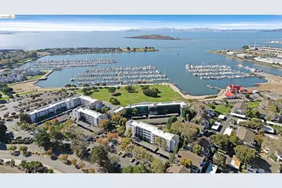 1205 Melville Sq #206, Richmond, CA 94804 - Photo 1