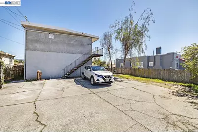 2828 22nd Avenue, Oakland, CA 94606 - Photo 1
