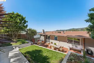 6733 Snake Rd, Oakland, CA 94611 - Photo 1