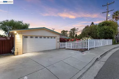 24805 Canyon View Ct, Hayward, CA 94541 - Photo 1