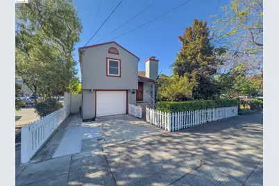 2300 Ashby Ave, Berkeley, CA 94705 - Photo 1