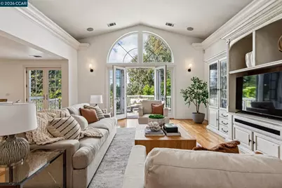 612 Sugarloaf Ct, Walnut Creek, CA 94596 - Photo 1