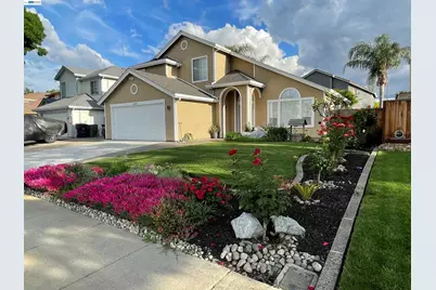 1828 Bayberry Ln, Tracy, CA 95376 - Photo 1