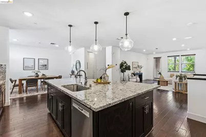 475 Mitchell Avenue, Alameda, CA 94501 - Photo 1