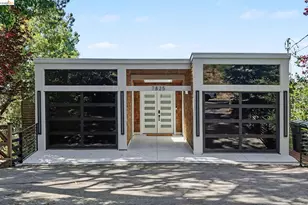 7825 Skyline Blvd, Oakland, CA 94611 - Photo 1