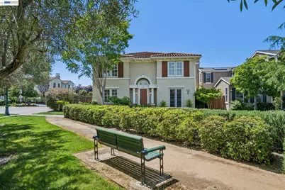 2408 Teal Ln, Alameda, CA 94501 - Photo 1