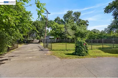 3590 Park Rd, Sacramento, CA 95841 - Photo 1
