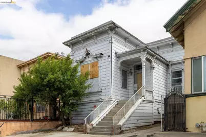1528 International Blvd, Oakland, CA 94606 - Photo 1