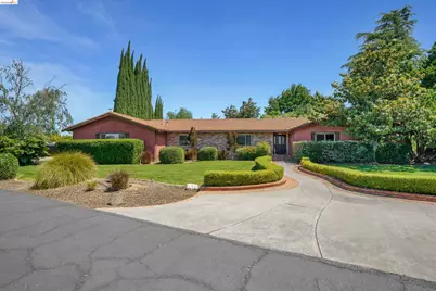 2876 Stirrup Dr, Oakley, CA 94561 - Photo 1