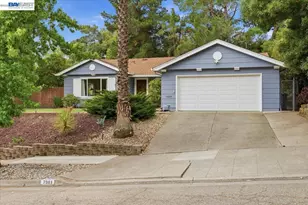 7981 Surrey Ln, Oakland, CA 94605 - Photo 1