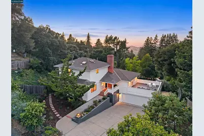90 Loma Vista Drive, Orinda, CA 94563 - Photo 1