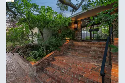 11 Huntleigh Rd, Piedmont, CA 94611 - Photo 1