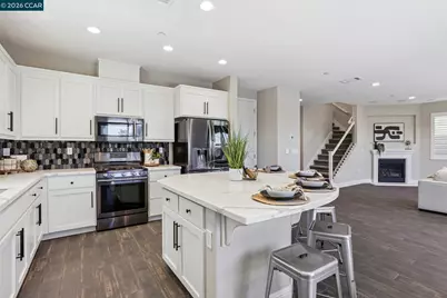 2565 Modena Dr, Pittsburg, CA 94565 - Photo 1