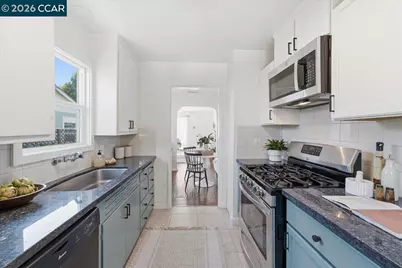 418 44th St, Richmond, CA 94805 - Photo 1