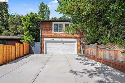 2185 Trafalgar Pl, Oakland, CA 94611 - Photo 1