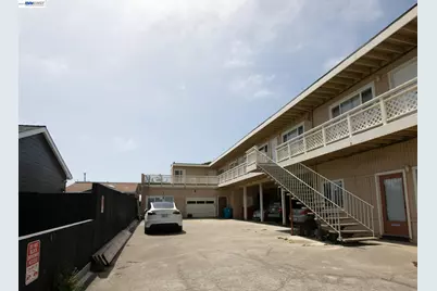 1724 Palmetto Ave, Pacifica, CA 94044 - Photo 1