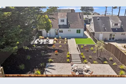 483 Heathcliff Dr, Pacifica, CA 94044 - Photo 1