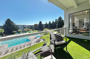 6 Commodore Dr, Emeryville, CA 94608 - Photo 1
