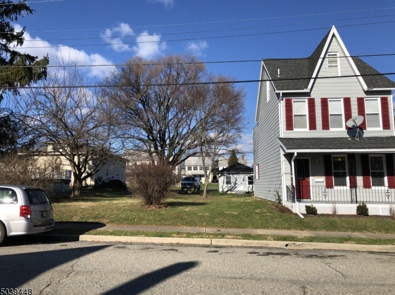 729 Sampson Ave, Delaware Park, NJ 08865-4439