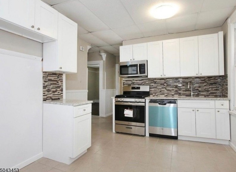 369 Littleton Ave, Newark, NJ 07103