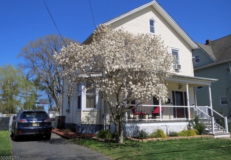 64 Harrison Ave, Plainfield, NJ 07060-3945