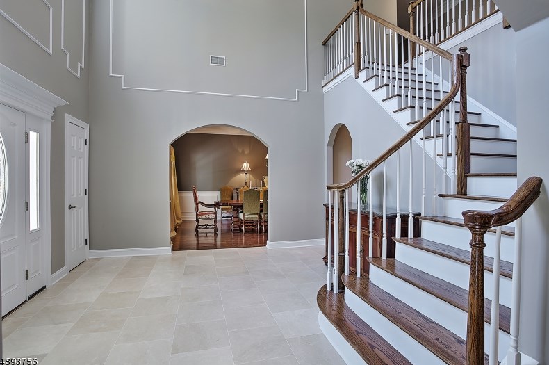 27 Chelsea Ct, Basking Ridge, NJ 07920-2573