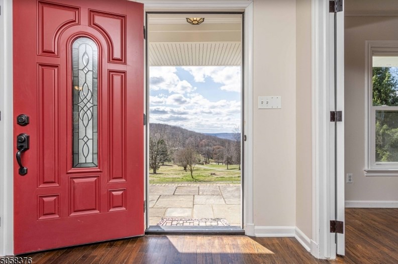 142 Beacon Hill Rd, Califon, NJ 07830