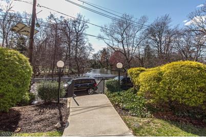 22 Riverside Dr D2 Cranford Township Nj Mls Coldwell Banker