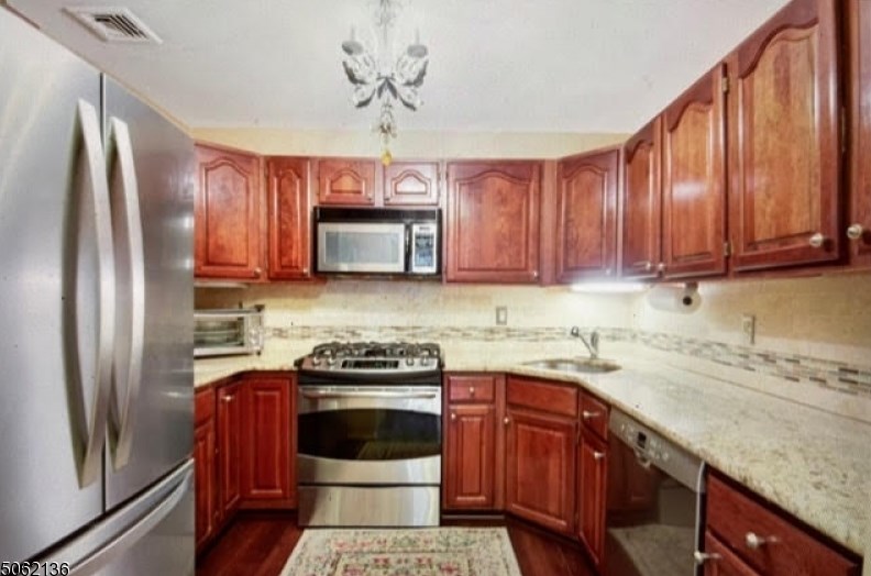 22 Franklin Pl #4d, Morristown, NJ 07960