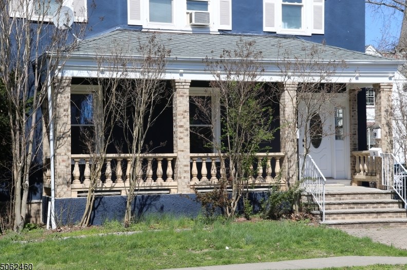 17 Rector St, Millburn NJ  07041-1117 exterior