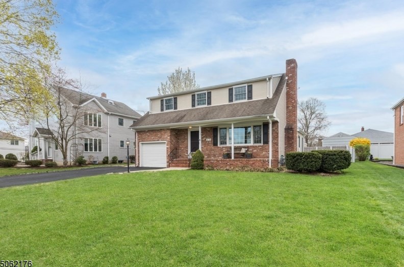 175 Lincoln St, Berkeley Heights, NJ 07922-1032