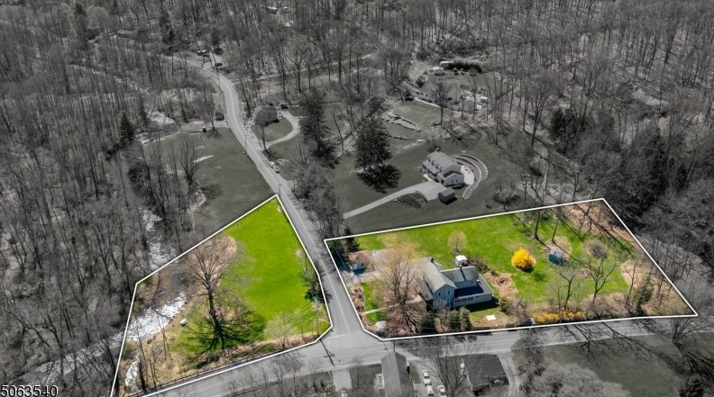 135 Bowerstown Rd, Washington, NJ 07882-4124