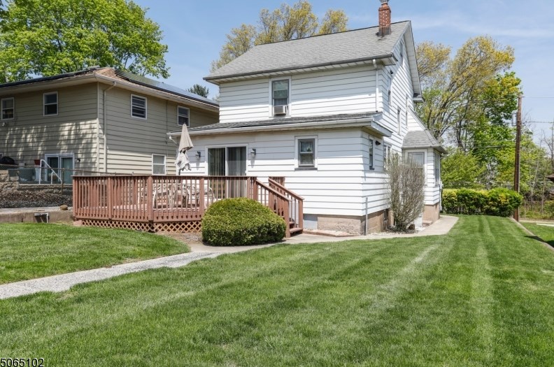 15 Dumont Ave, Clifton, NJ 07013-1006