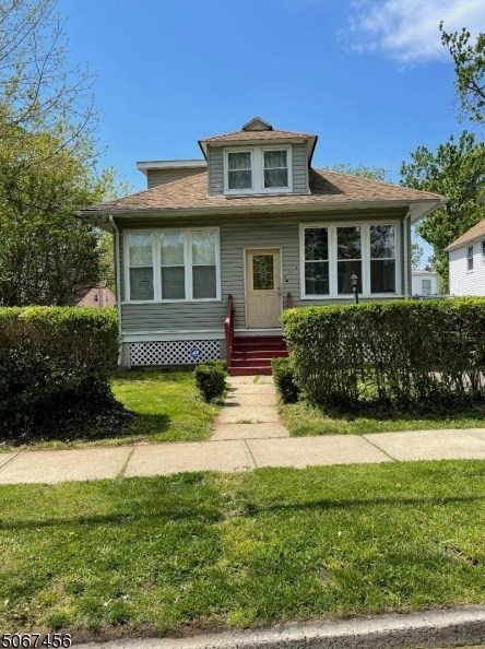 606 Chandler Ave, Roselle, NJ 07203