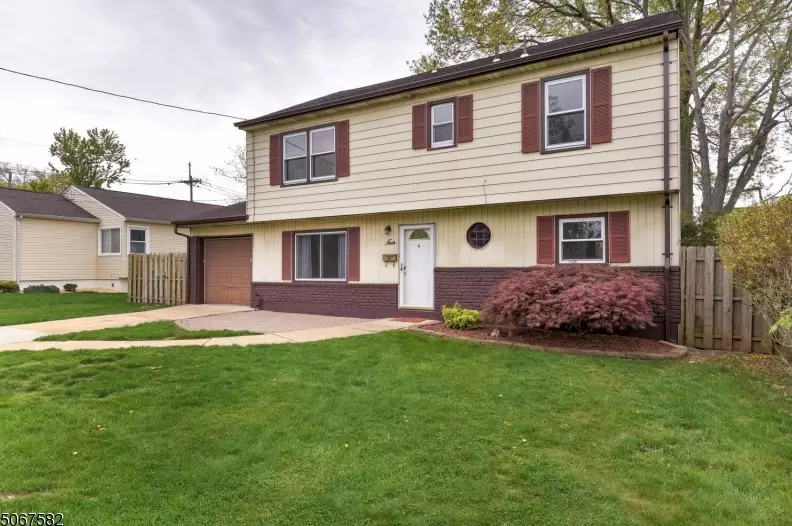 4 E Cadillac Dr, Millstone, NJ 08876
