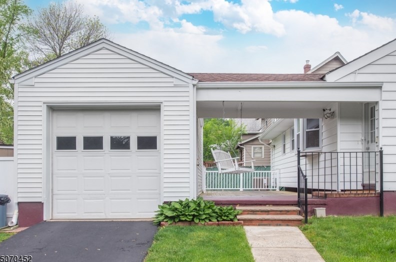 49 Harrison Ave, Plainfield, NJ 07060-3944