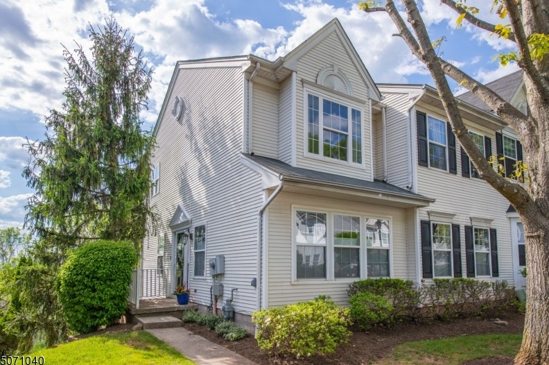 277 Thistle Ln, Bedminster, NJ 07921
