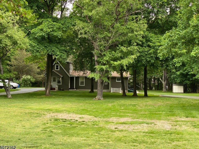 75 Grove St, Midvale, NJ 07465-1919