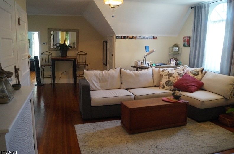 74 S Mountain Ave, Montclair, NJ 07042