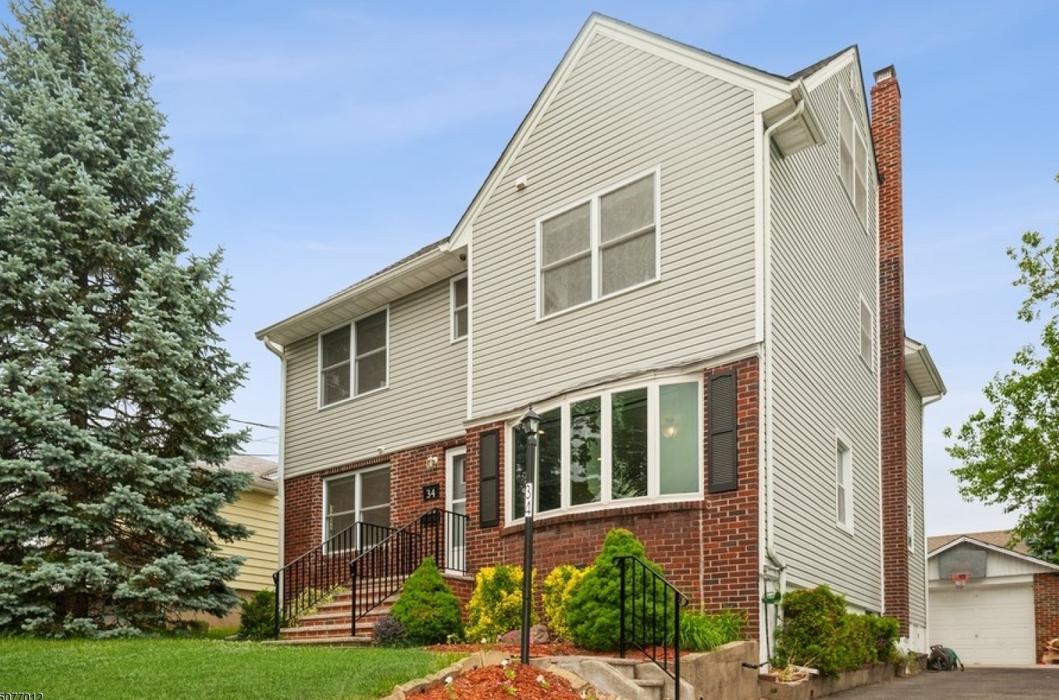 34 Lehigh Ave, Clifton, NJ 07012-1817