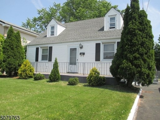 748 Ercama St, Tremley, NJ 07036-5726