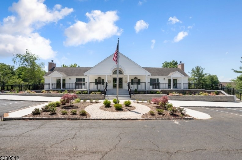 4 Alexandria Way, Basking Ridge, NJ 07920-2754