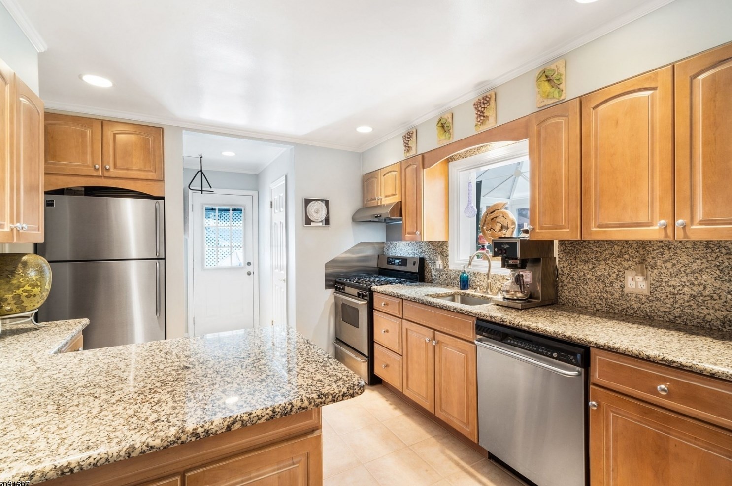 224 Princeton Ave, Berkeley Heights, NJ 07922-1937