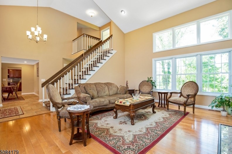 80 Sturbridge Cir, Wayne, NJ 07470-8402