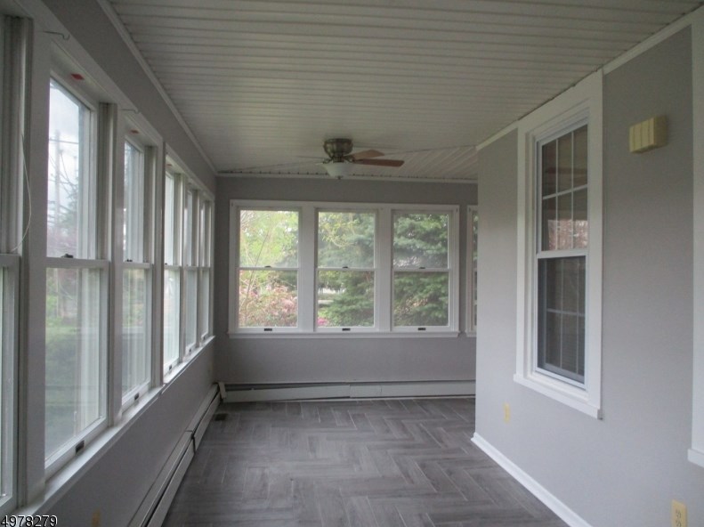 18 Mountain Blvd, Warren, NJ 07059