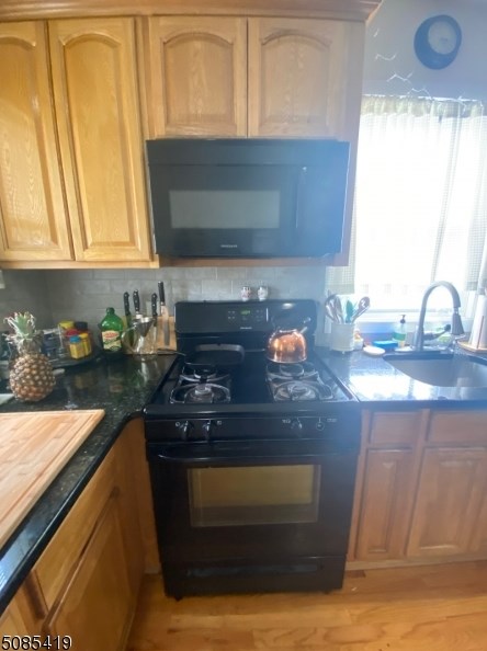 8 William St, Clifton NJ  07014-1711 exterior