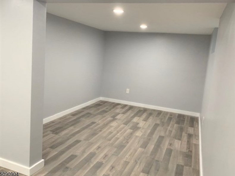 103 Orono St, Clifton NJ  07013-2052 exterior