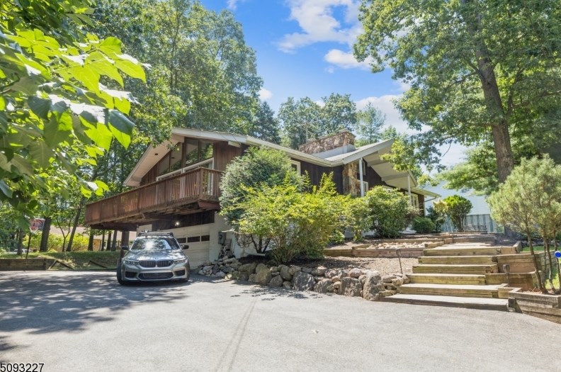 1 Lewis St, Paterson, NJ 07501-3117