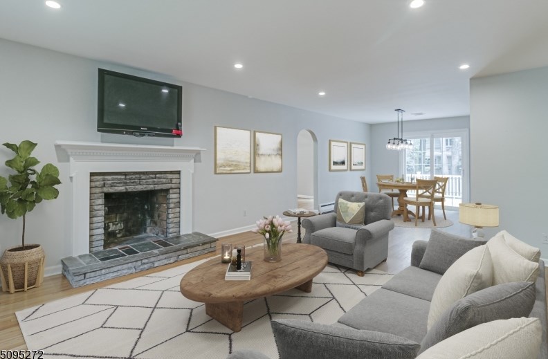 809 Nancy Way, Westfield, NJ 07090-3424