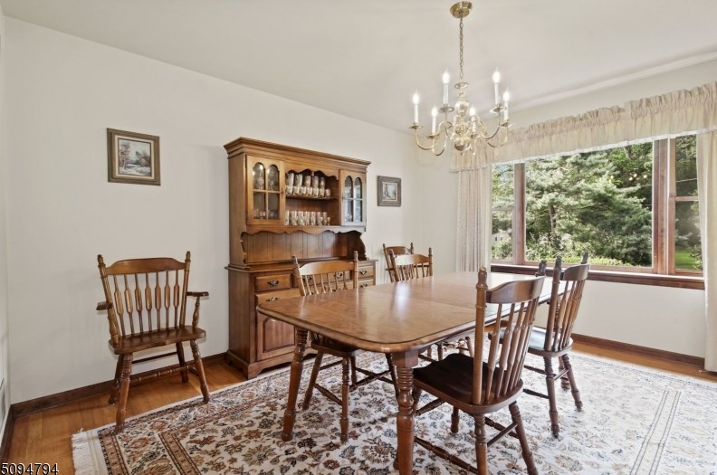 4 Evergreen Pl, Basking Ridge, NJ 07920-1721